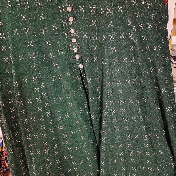 Green frock pakistani style salwar kameez - Picture 2 of 6